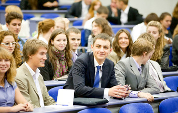 Крепостные с дипломом: как распределяют студентов в Беларуси