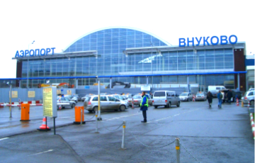Коллапс в аэропортах Москвы: «Внуково» и «Домодедово» останавливали прием и отправку самолетов