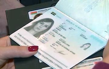 Фальсификаторы испугались беларусов с биометрическими паспортами
