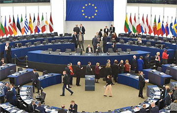 Европарламент предлагает одобрить «план победы Украины»