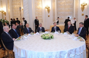 Главным итогом московского саммита было подтверждение необходимости сохранения и совершенствования СНГ - Лебедев
