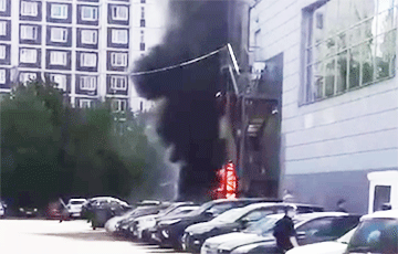 В Москве раздался взрыв: над городом поднялся столб черного дыма