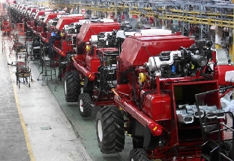 Беларусь готова построить в Бангладеш несколько заводов по выпуску сельхозтехники