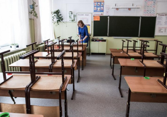 Лукашенко считает, что пора возобновлять учебный процесс в школах