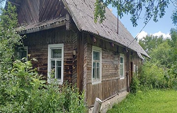 Беларусы задаром купили сотни пустующих домов
