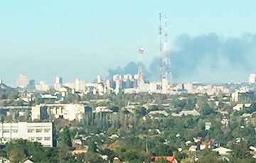 В Донецке — «хлопок»: над городом поднялся огромный столб дыма