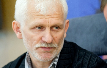 Завтра в Беларуси начнут судить нобелевского лауреата