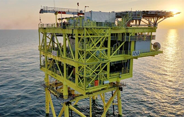Румыния начала добывать газ на шельфе Черного моря