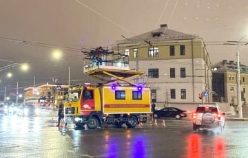 В Минске искрят и «горят» троллейбусные провода