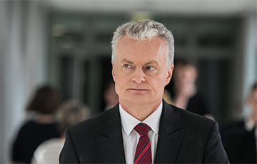 Президент Литвы подписал указ об увольнении скандального министра культуры