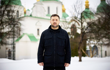 «Сегодня ровно четыре года, как Путин берет Киев за три дня»