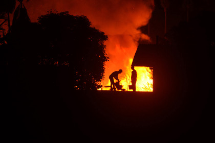 На Филиппинах при пожаре на рынке погибли 15 человек