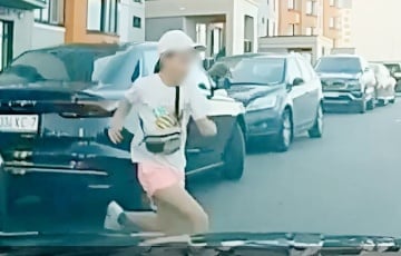 В Минске водитель BMW сбил ребенка во дворе