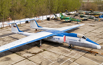 Британская разведка: Московия расконсервирует редкий самолет М-55