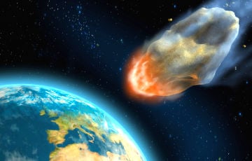 Жители Гродно увидели падающий метеорит?