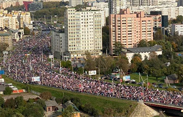 Потрясающее видео: десятки тысяч протестующих на Марше в Минске