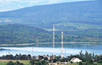 В Крыму после атаки дронов вспыхнул пожар возле подстанции «Титан»