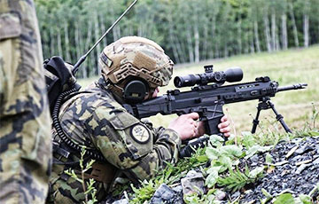 Украинские военные получат современные штурмовые винтовки Bren-2