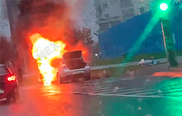 У станции метро «Восток» в Минске горело авто