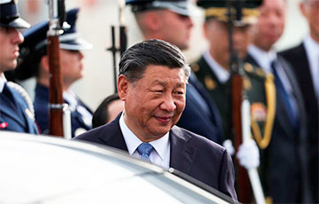 Си Цзиньпин впервые за шесть лет прибыл в США