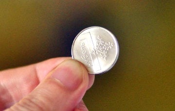 Один беларусский рубль продают на аукционе за $78