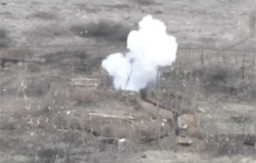 Украинский дрон-камикадзе залетел в окоп к московитам