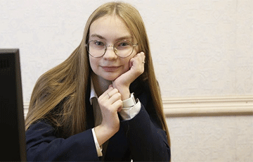 17-летняя беларуска стала абсолютной чемпионкой мира по шашкам, победив во всех программах
