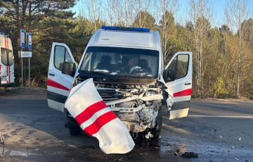 В Слониме скорая протаранила BMW