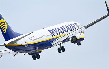 СМИ: Рейс Ryanair из Гданьска в Братиславу садился в Вене из-за вмешательства в GPS