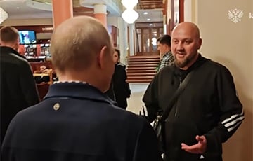«Случайный прохожий», поздоровавшийся с Путиным, оказался «своим»
