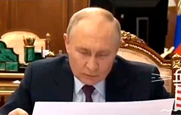 Путин пытался поумничать, изображая из себя картографа, но сел в лужу