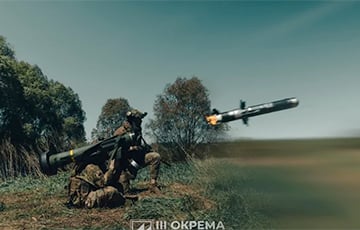 Бойцы ВСУ одним снарядом подожгли посадку с московитами в Харьковской области