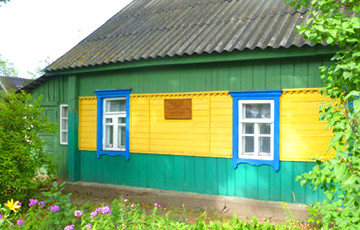 Бизнесмен купил дом Владимира Короткевича, чтобы подарить его музею