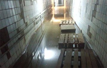 Как выглядит подвальный коридор в пищеблок Слуцкой больницы