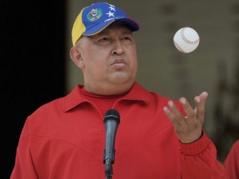 Уго Чавес опроверг слухи об осложнениях после химиотерапии