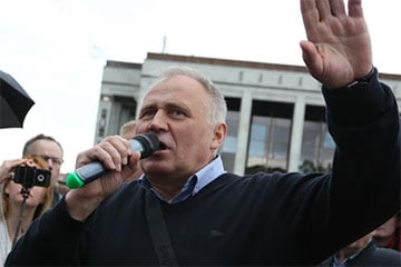 Николай Статкевич — беларусам: Жывiце годна!