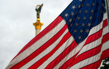 Тарможенная служба США прекращает взимание тарифов Трампа