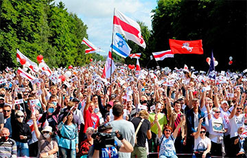 Яркие фото с митинга в Гродно
