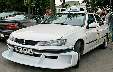 В Волковыске таксист сделал из своей машины копию авто из фильма «Такси»