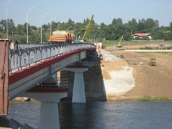 Движение автотранспорта по реконструированному мосту через Днепр под Шкловом откроется 6 июля