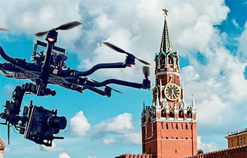 Над Кремлем снова летали беспилотники