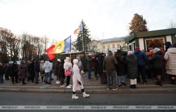 Молдавских избирателей из Московии везут голосовать в Минск
