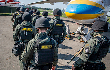 Масштабная спецоперация в Закарпатье: 600 спецназовцев прибыли на самолете и проводят обыски