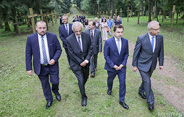 Польские парламентарии посетили Куропаты