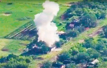 Украинские военные уничтожили вражескую технику прямо на границе с РФ