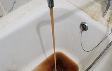 Жители Кобрина возмущены качеством воды из кранов