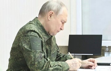 Путин появился на учениях «Запад-2025» в военной форме