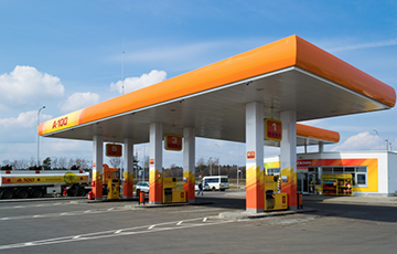 «Белнефтехим» хочет привязать внутренние цены на нефтепродукты к ценам на нефть