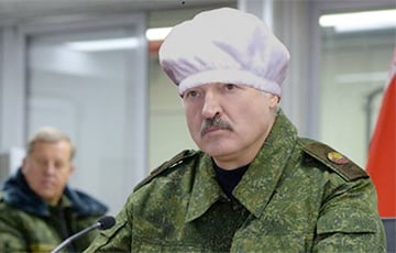 Лукашенко снова причудился удар из Украины