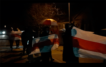 В Волковыске и Нарочи прошли акции солидарности